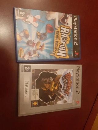 Consola PlayStation 2+2 mandos originales+juegos