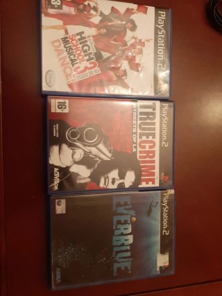 Consola PlayStation 2+2 mandos originales+juegos