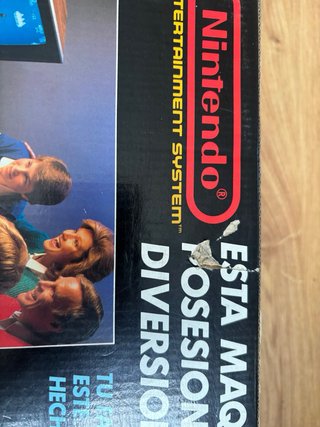 Consola NES Primera Edición completa y muy rara.