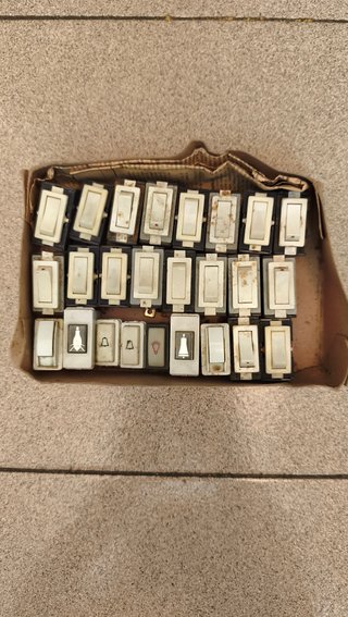 Lote de interruptores varios