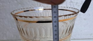 Splendido vaso in cristallo, caratterizzato