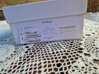 Off-White Out of Office Beige/Blanco