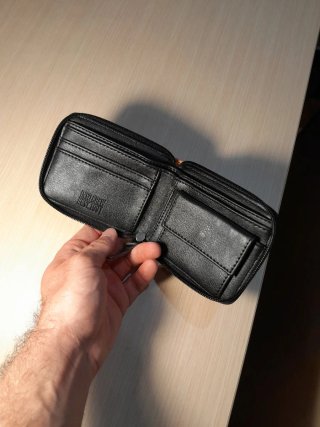 Cartera Inside Negra y Marrón sin usar