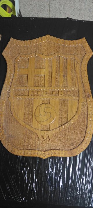 Escudo Barça Madera Tallado Mano