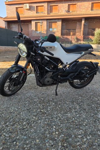 Husqvarna Vitpilen 401 2023 A2