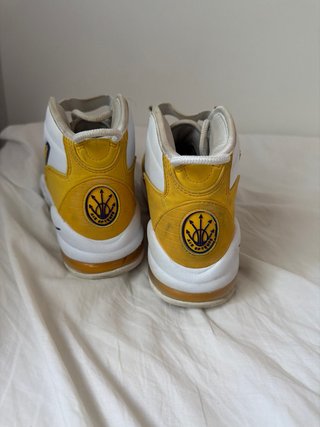 Nike Zapatillas Blancas y Amarillas
