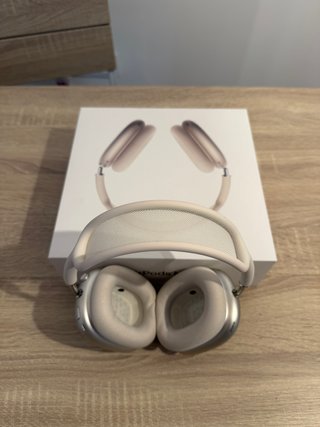 Apple AirPods Max 2