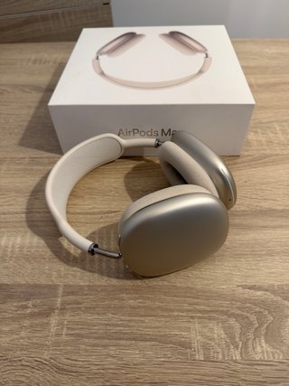 Apple AirPods Max 2