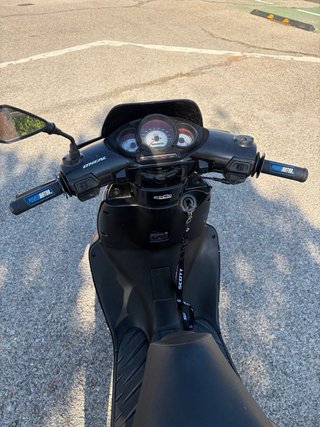 Aprilia SR 50 Scooter Negra
