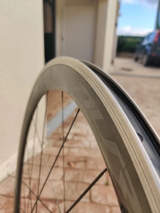Rueda aero carbono Dura Ace C50 11v para zapata