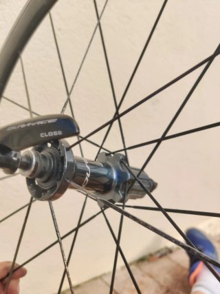 Rueda aero carbono Dura Ace C50 11v para zapata