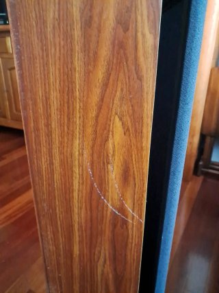 Mueble para 100 CDs