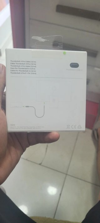 Cable Thunderbolt 4 Pro 1.8m Apple