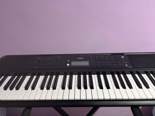 Piano Yamaha PSR-E383 Nuevo