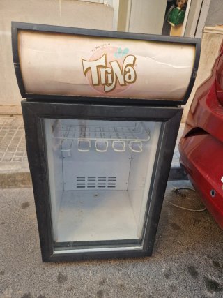 Nevera expositora Trina