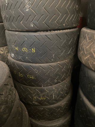 22 Neumáticos Michelin N20 Slick Lote completo