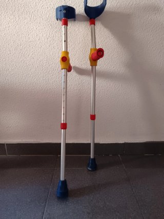 Muletas infantiles ajustables