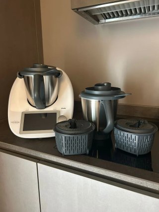 Bimby TM6 con doppio boccale