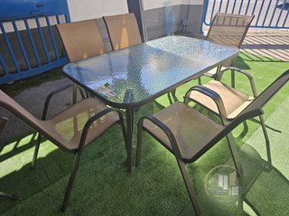 MESA TERRAZA CON 6  SILLAS