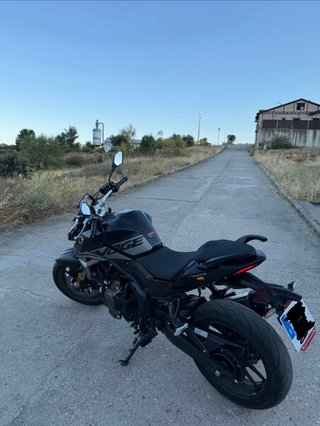 VOGE 625 R Naked Negra