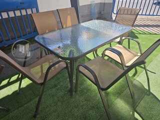 MESA TERRAZA CON 6  SILLAS