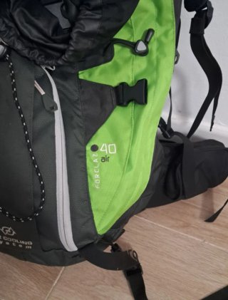 Mochila de montaña Quechua 40L