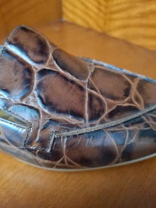 Zapatos de piel efecto cocodrilo
