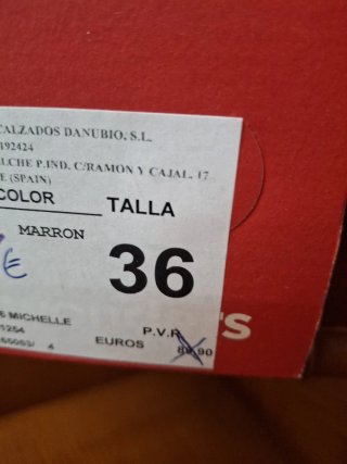 Zapatos de piel efecto cocodrilo