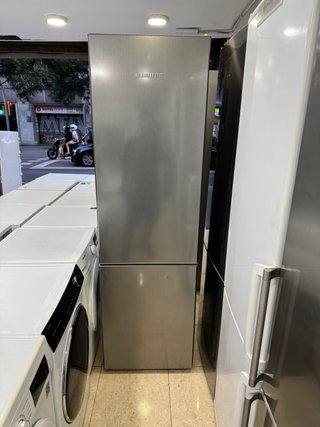 Nevera Liebherr con garantía