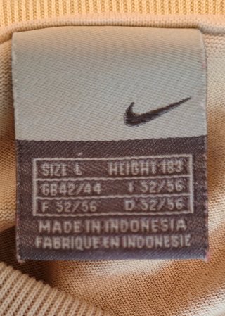 Camiseta Nike Beige Manga Corta