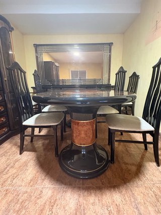 Comedor completo de madera y cristal