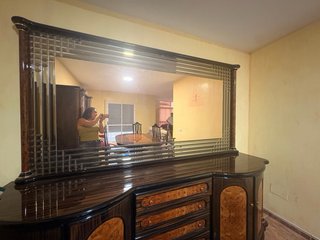 Comedor completo de madera y cristal