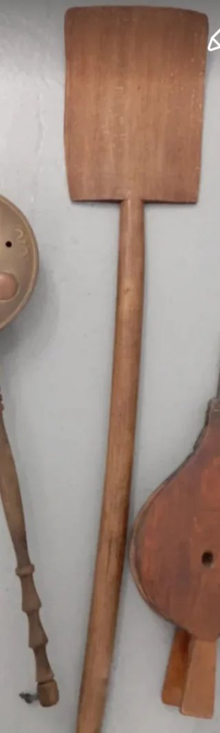 Pala antigua para aventar grano