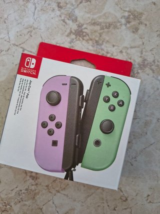 Mandos JoyCon Nintendo Switch Morado y Verde