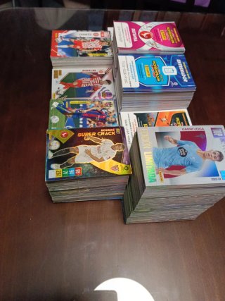 Lotazo de cromos Adrenalyn Panini y megacracks .