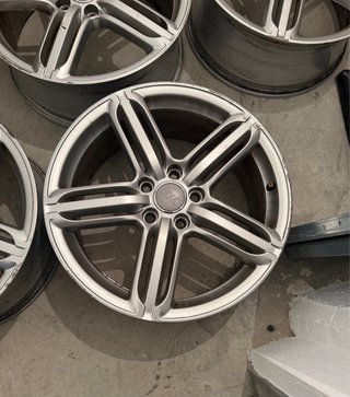 Llantas Audi 18 Pulgadas 225 NEGOCIABLE