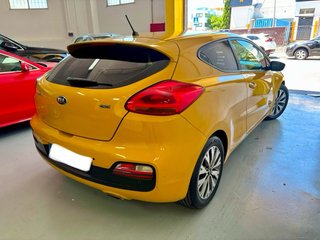 KIA ProCeed 2016 1.6 CRDI 136cv 6vel 3p