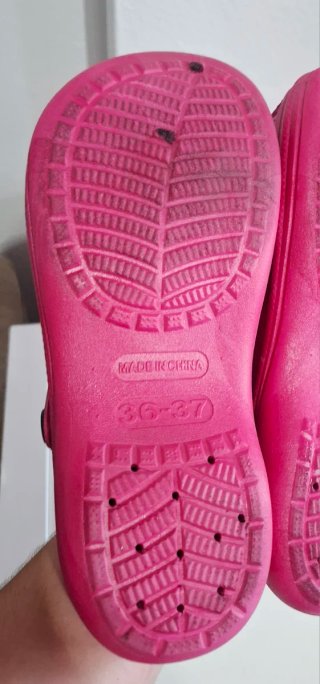 Zuecos rosas talla 37