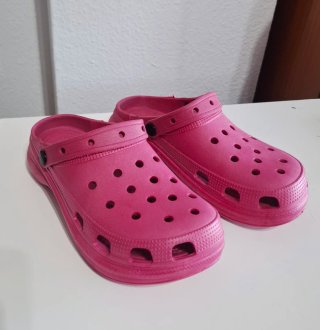 Zuecos rosas talla 37