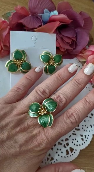 Conjunto Anillo y Pendientes Flor Verde