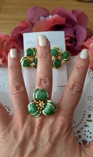 Conjunto Anillo y Pendientes Flor Verde