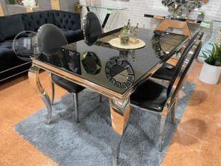 MESA + SILLAS