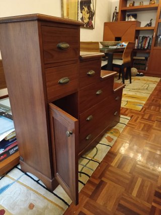 Mueble escalonado de madera