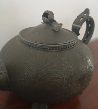 Tetera antigua inglesa siglo XIX.