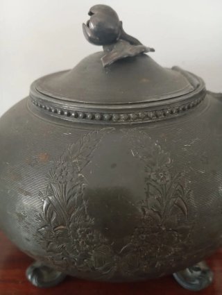 Tetera antigua inglesa siglo XIX.