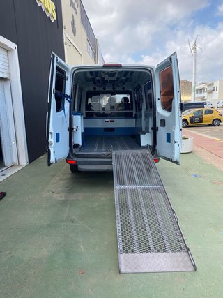 Mercedes-Benz Sprinter 2011