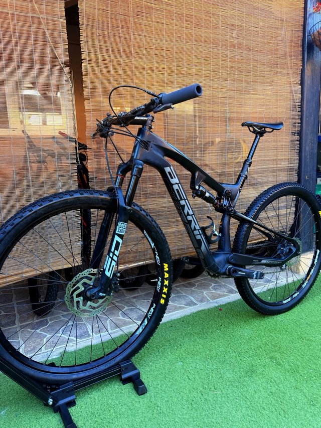 BERRIA CARBONO 29” SID