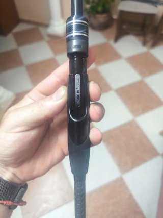 Caña IKR Dream Walker 8-28g 2.55m usada solo 1 mes