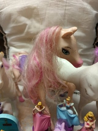 Set di figure vintage Barbie con cavalli e principesse
