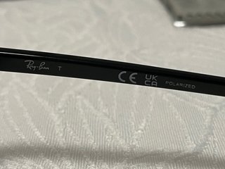 Gafas de sol Ray-Ban Polarizadas Negras y Verdes
